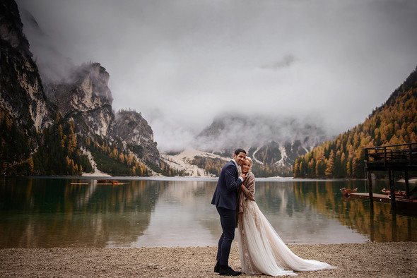 Thaddaeus & Lisa. Lago di Braies. Italy - фото №34