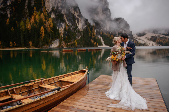 Thaddaeus & Lisa. Lago di Braies. Italy - фото №29