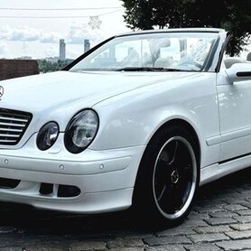 113 Mercedes-Benz 208 clk cabrio білий - авто на весілля у Києві - портфоліо 1