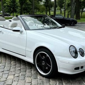 113 Mercedes-Benz 208 clk cabrio білий - авто на весілля у Києві - портфоліо 4