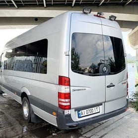 275 Mercedes Sprinter сріблястий 20 місць - авто на весілля у Києві - портфоліо 4