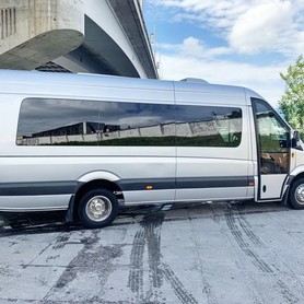 275 Mercedes Sprinter сріблястий 20 місць - авто на весілля у Києві - портфоліо 2