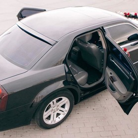 Chrysler C300 - авто на весілля у Вінниці - портфоліо 4