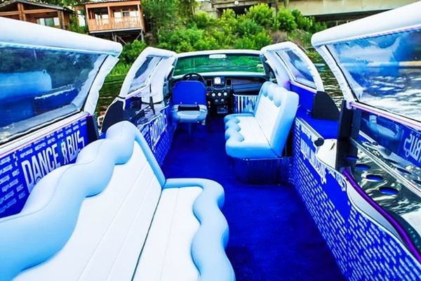 Перший аква Aqua-Limousine у світі!!! 