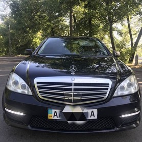 Mercedes s550 - авто на весілля у Києві - портфоліо 3