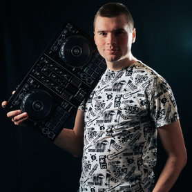 Денис Siger