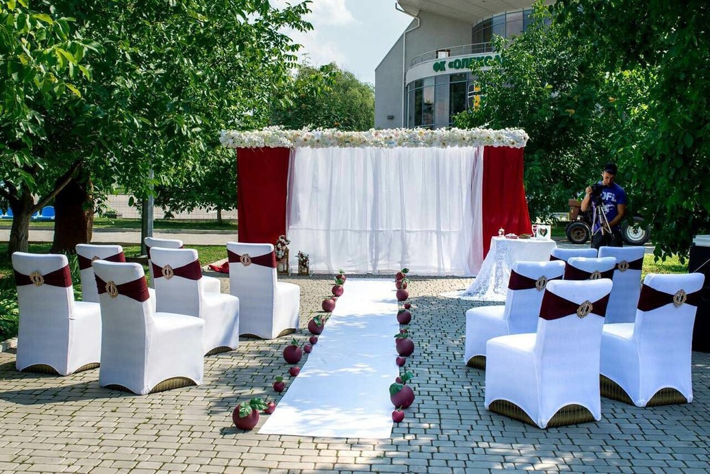 LUXURY HOLIDAYS