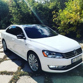 WV Passat B7 USA - авто на весілля у Харкові - портфоліо 1