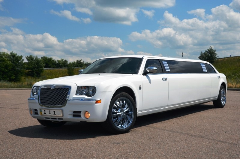 ЛИМУЗИН CHRYSLER С 300 (VIP) ЛЮК! 