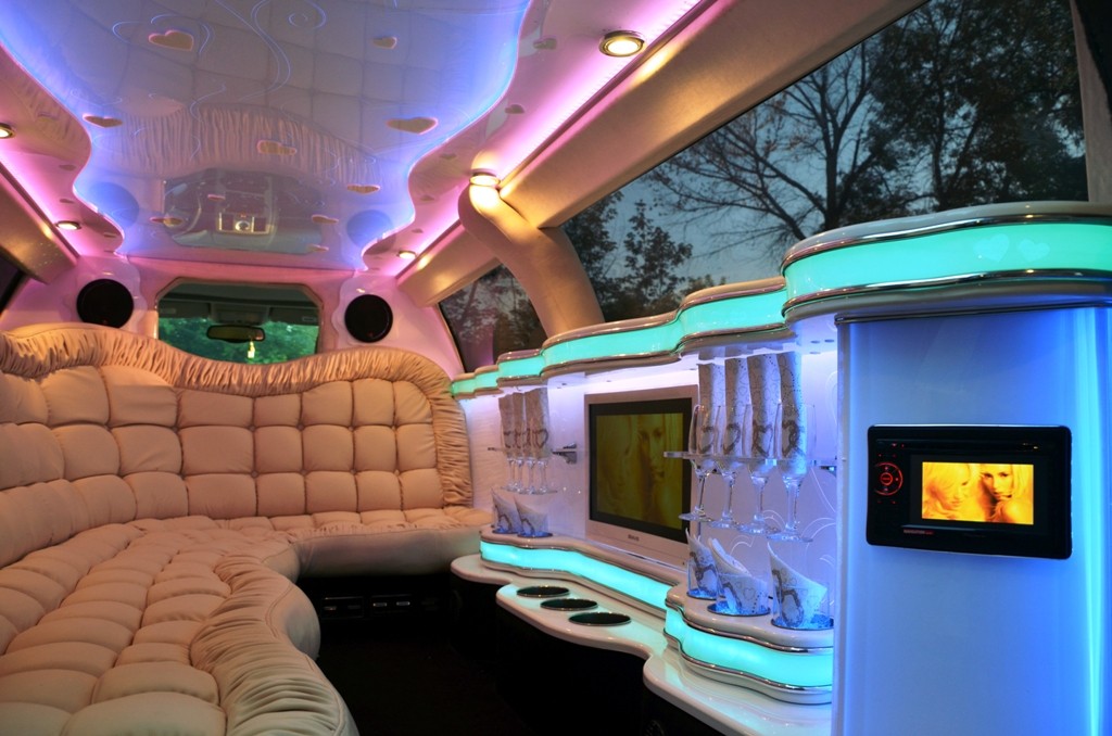 ЛИМУЗИН CHRYSLER С 300 (VIP) ЛЮК! 