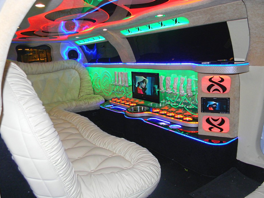 ЛИМУЗИН CHRYSLER С 300 (PREMIUM)  