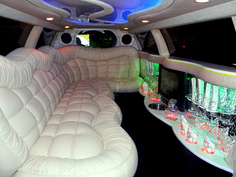 ЛИМУЗИНЫ CHRYSLER С 300 