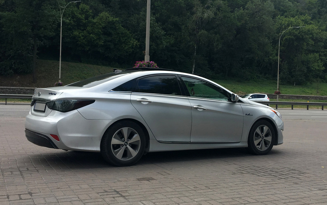Хюндай Соната Hybrid 