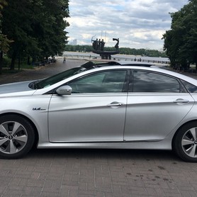 Хюндай Соната Hybrid - авто на весілля у Києві - портфоліо 2