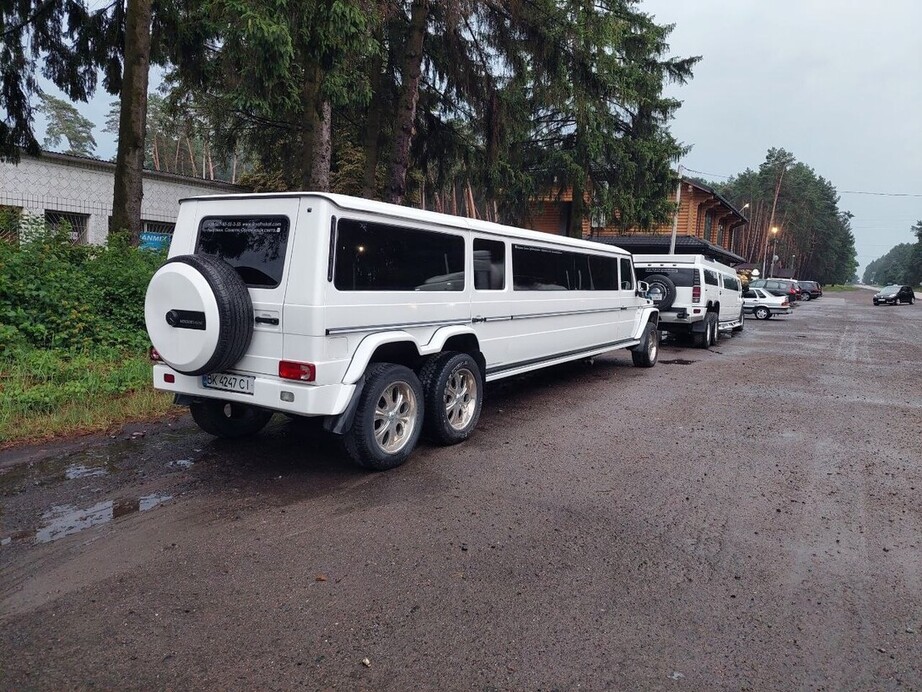 Лімузин Gelandewagen 3 вісі 