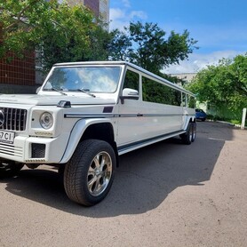 Лімузин Gelandewagen 3 вісі - авто на весілля у Рівному - портфоліо 6