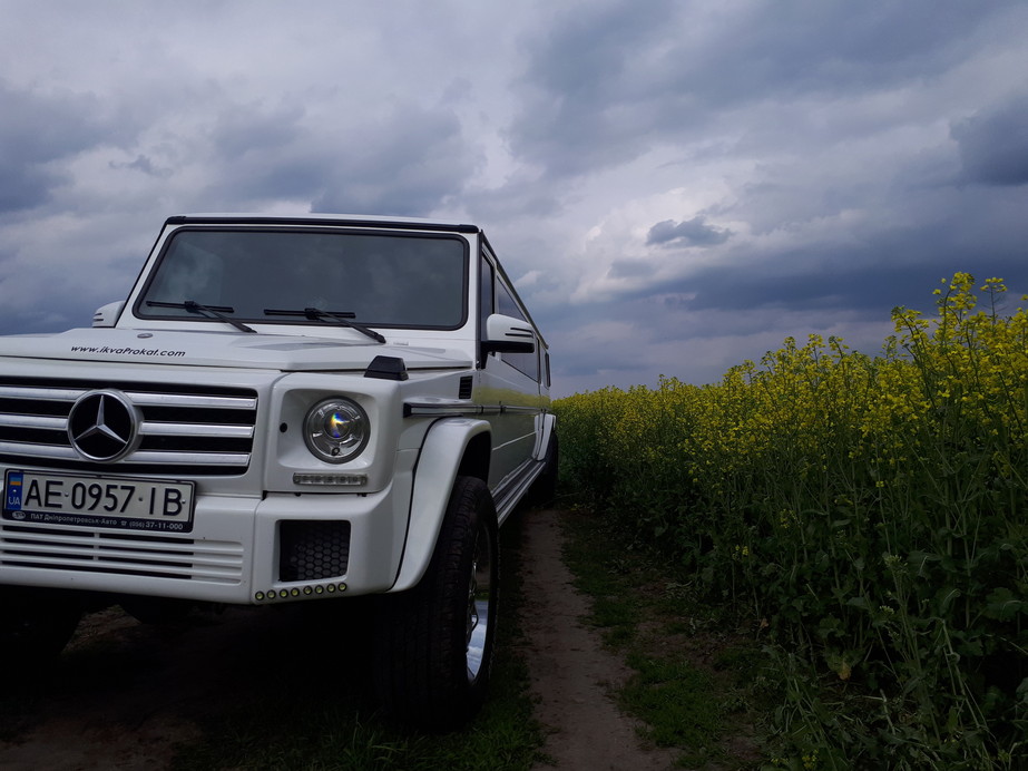 Лімузин  Gelandewagen 3 вісі у Луцьку 