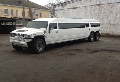 Рома оренда авто на весілля - фото 3