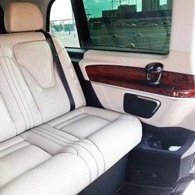 363 Mercedes-Benz V-class мікроавтобус чорний - авто на весілля у Києві - портфоліо 4