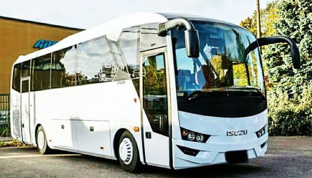 364 Автобус Isuzu білий 37 місць 