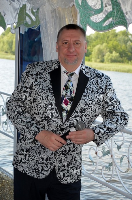 Владимир Адамов