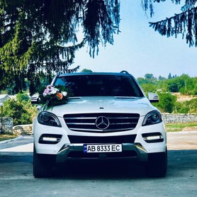 Mersedes ML - авто на весілля у Вінниці - портфоліо 5