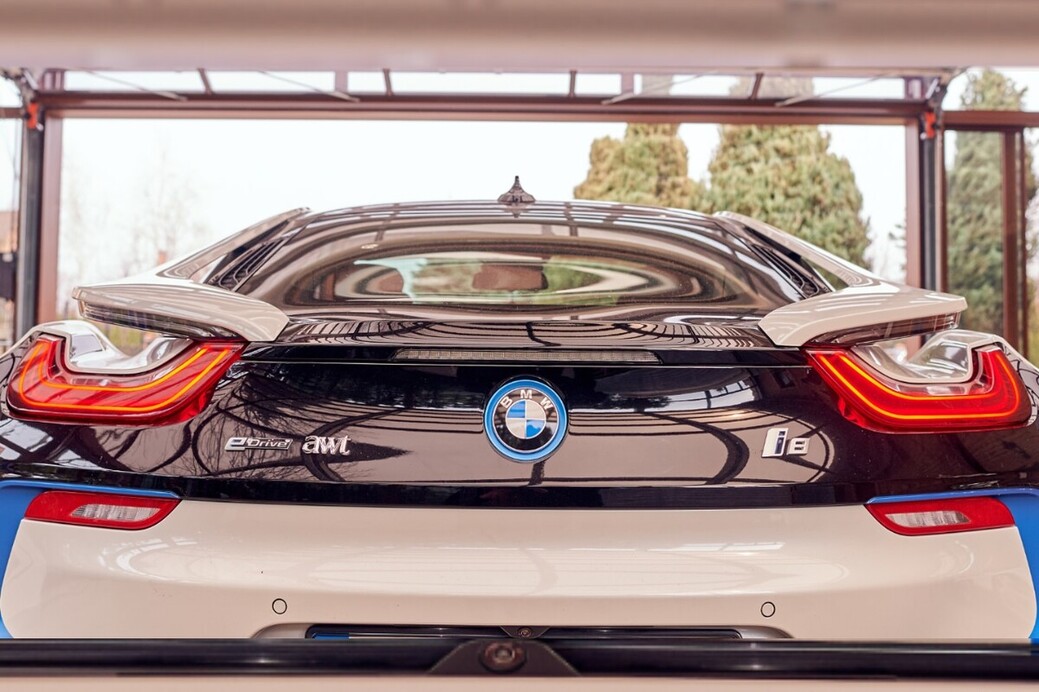 BMW i8 