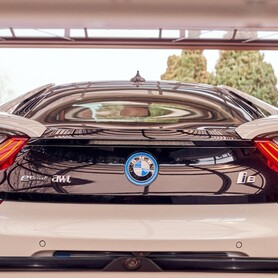 BMW i8 - авто на весілля у Києві - портфоліо 2