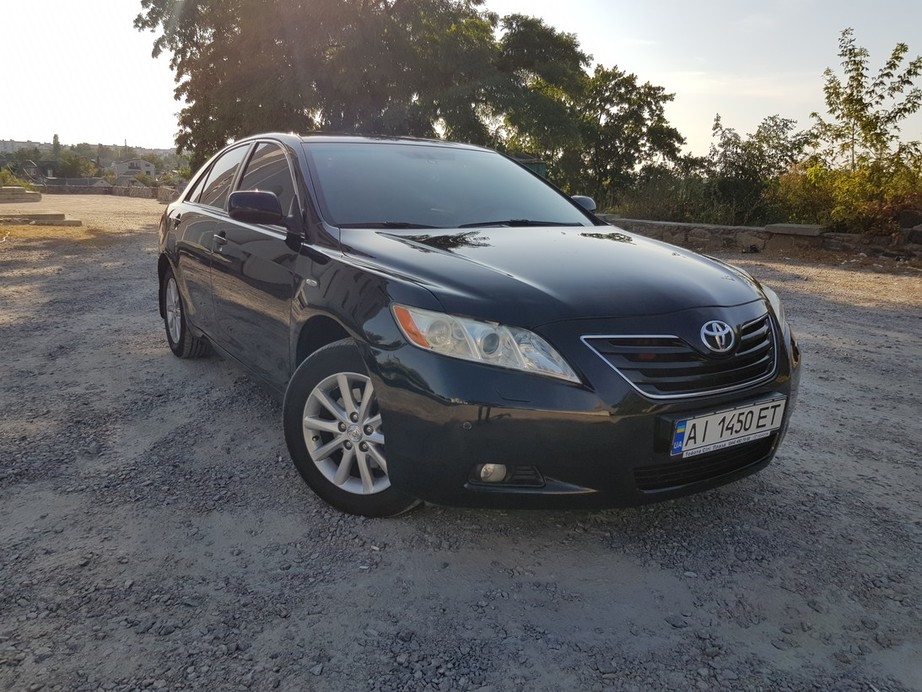 Toyota Camry 