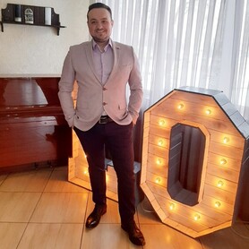Андрей  Александров - ведучий у Києві - портфоліо 3