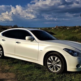 Infiniti M37x - авто на весілля у Одесі - портфоліо 1