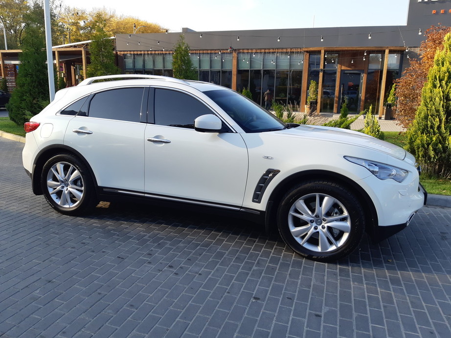 Infiniti FX 