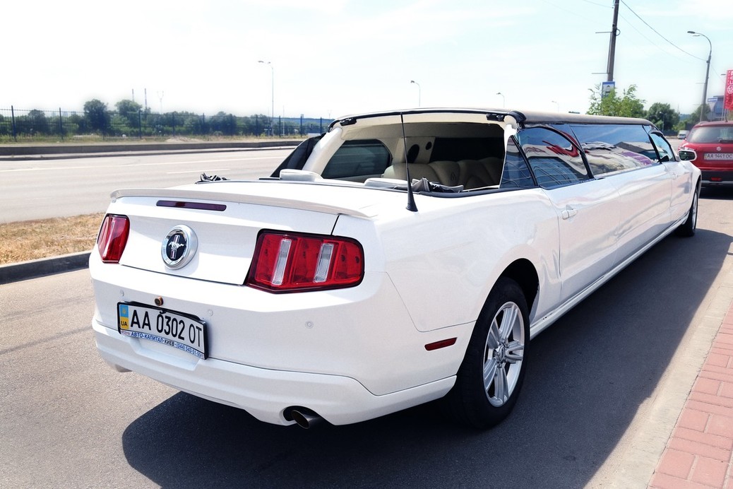 Ford Mustang 