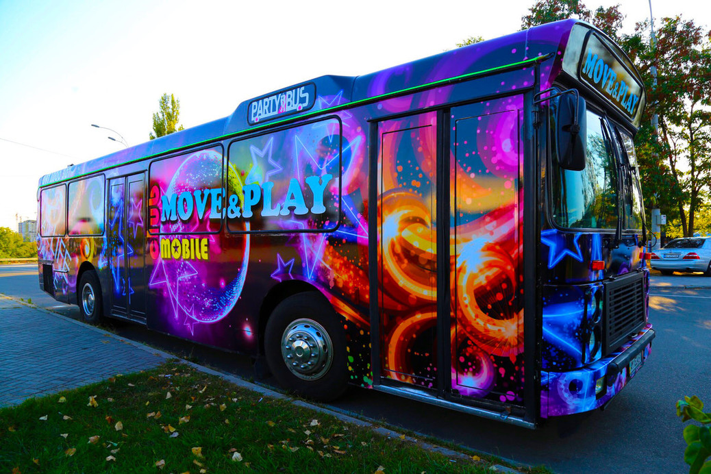 Party BUs Move & Play 