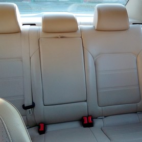 Volkswagen Passat Comfort - авто на весілля у Маріуполі - портфоліо 6