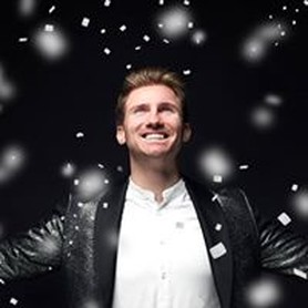 Ведучий Sergio Karavanets