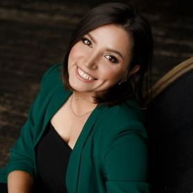 Oksana @arcy_makeup