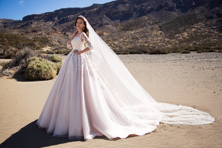 Dress Me