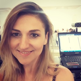 Музиканти, DJ July Lovesing