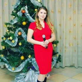 Ведучий Олена  Храмцова