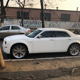 Chrysler 300C Белый - авто на весілля у Дніпрі - портфоліо 5