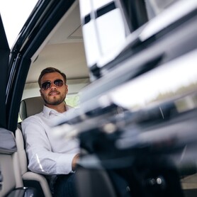 Rolls-Royce Phantom - авто на весілля у Києві - портфоліо 4