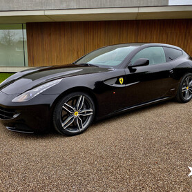 Ferrari FF - авто на весілля у Києві - портфоліо 5