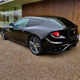 Ferrari FF - авто на весілля у Києві - портфоліо 4