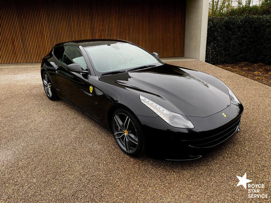 Ferrari FF 