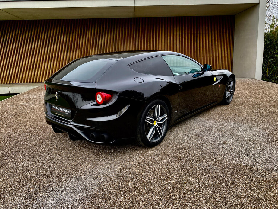 Ferrari FF 