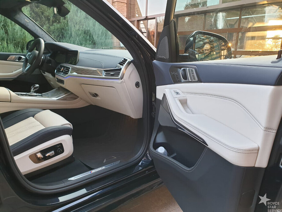 BMW X7 