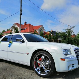 Chrysler 300C - авто на весілля у Києві - портфоліо 2