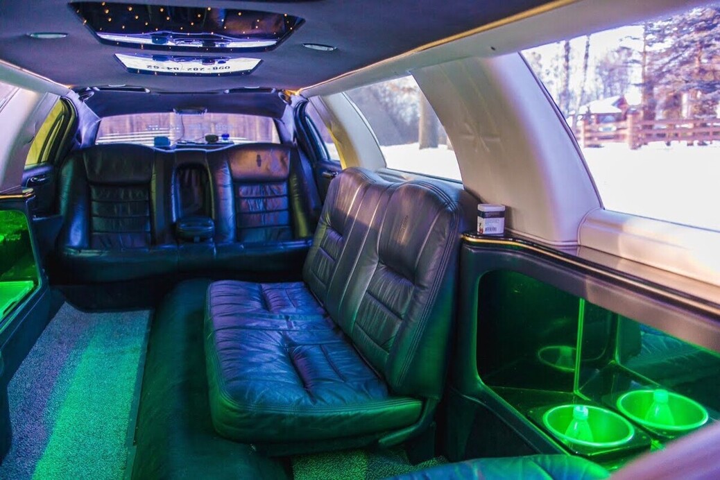 Lincoln Town Car 