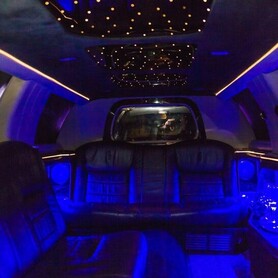 Lincoln Town Car - авто на весілля у Умані - портфоліо 3